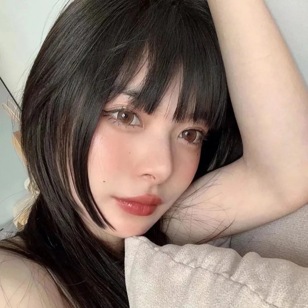 坡道上的红屋顶
